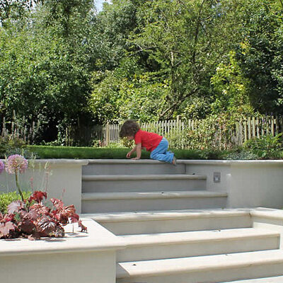 When Should You Hire a Professional Landscaper?
